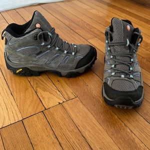 Merrell Moab 2 Women’s Hiking Boots
